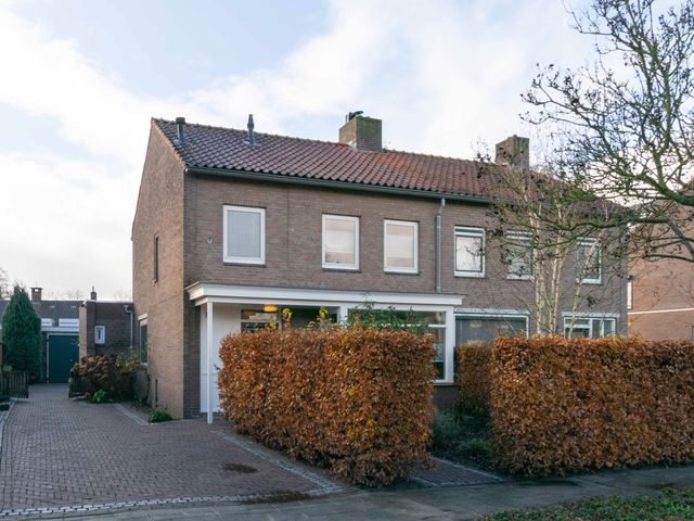 Irenestraat 13, Son