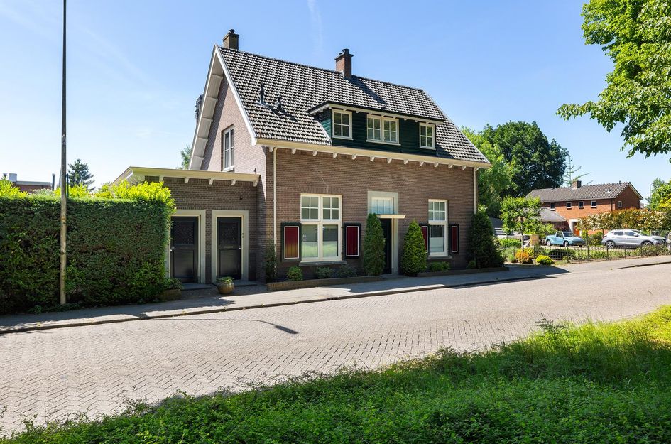 Stationsstraat 2