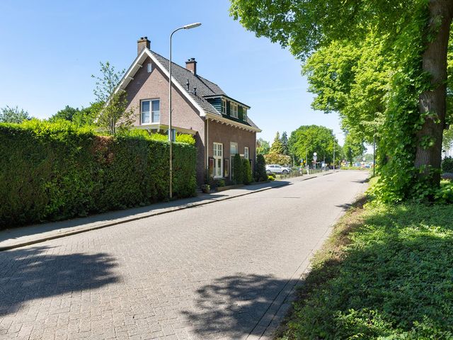Stationsstraat 2, Raalte