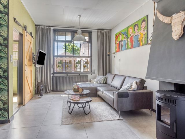 Maxburgh 5, Roosendaal