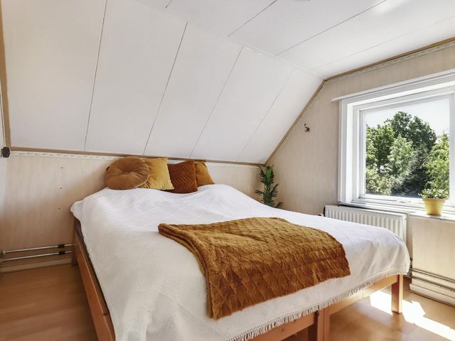 Trambaan 5, Zonnemaire