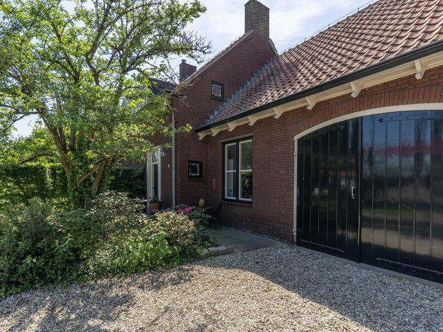 Grotestraat 104, Vierlingsbeek