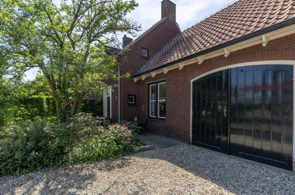Grotestraat 104
