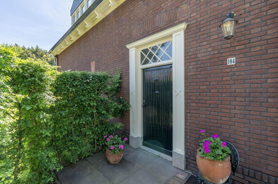 Grotestraat 104