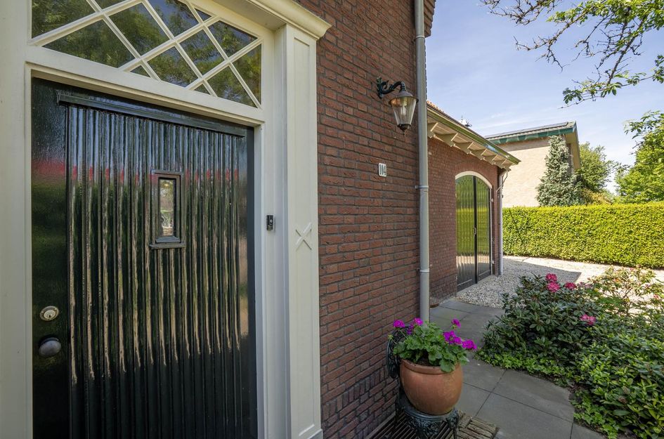 Grotestraat 104