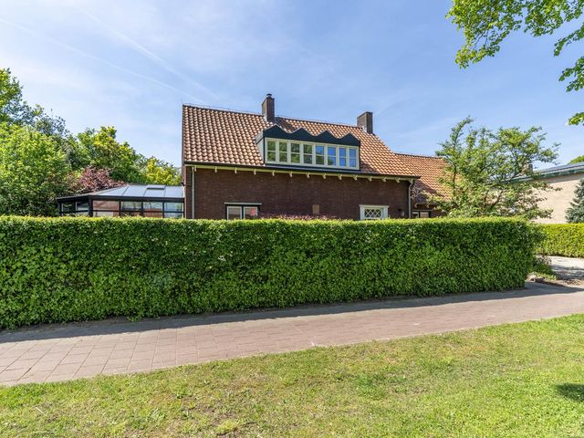 Grotestraat 104, Vierlingsbeek