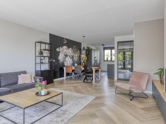 Graan voor Visch 55, Waddinxveen