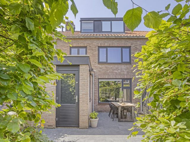 M.D.de Grootstraat 122, Goes