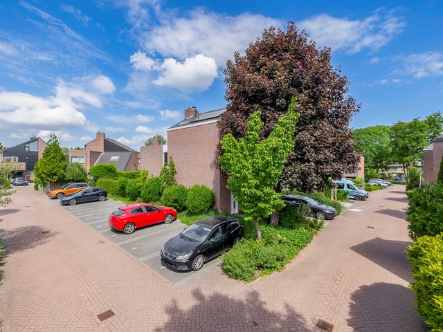 Heuvelhof 12, Waddinxveen