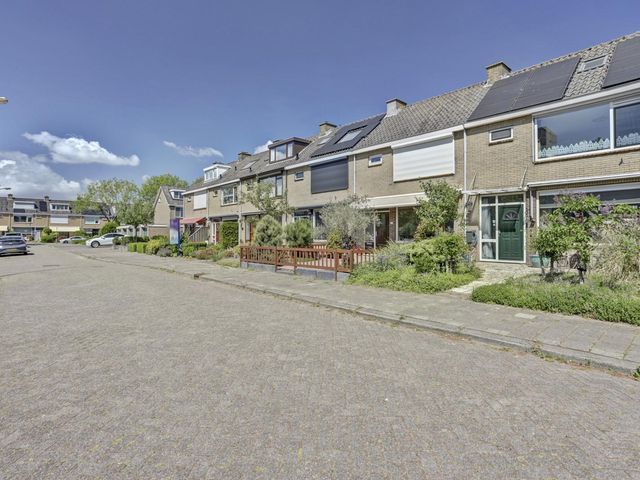 Slauerhoffstraat 21, Ridderkerk