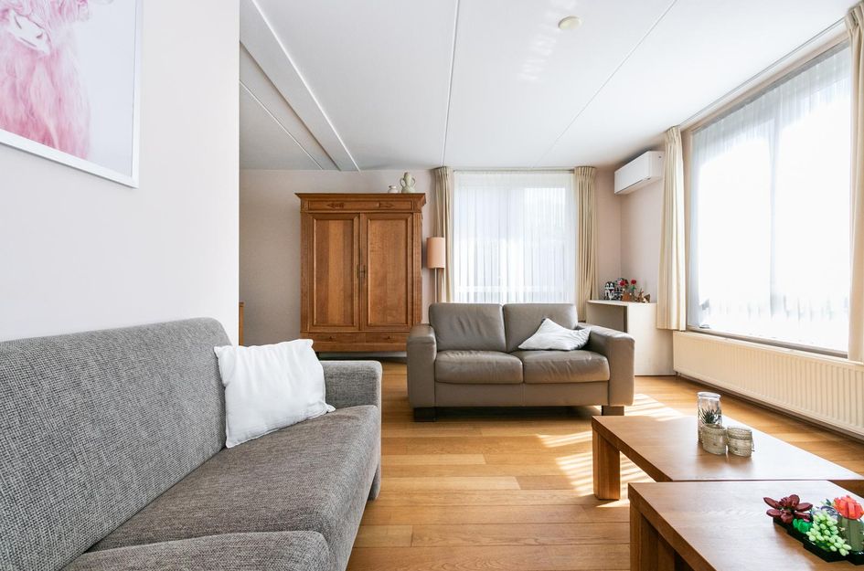 Carolinenstraat 20