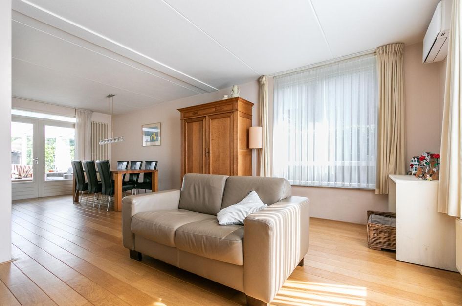 Carolinenstraat 20