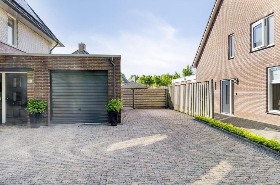 Burgemeester van Engelenweg 115