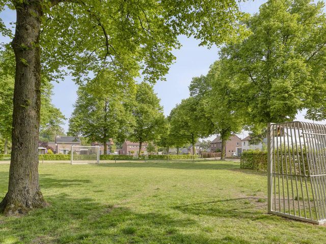 Brummenboske 21, Heibloem