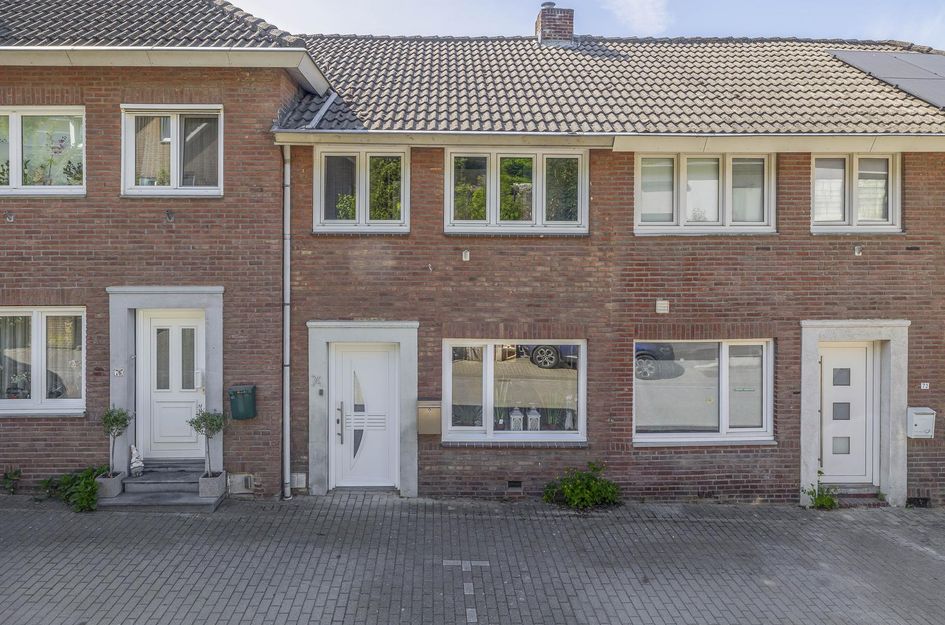 Grachtstraat 74