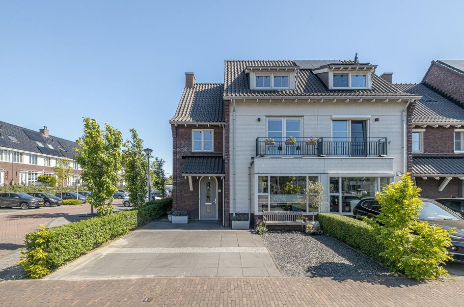 Dudokplantsoen 16