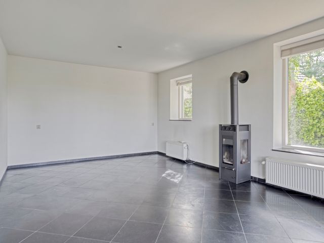 Visserweert 39a, Roosteren