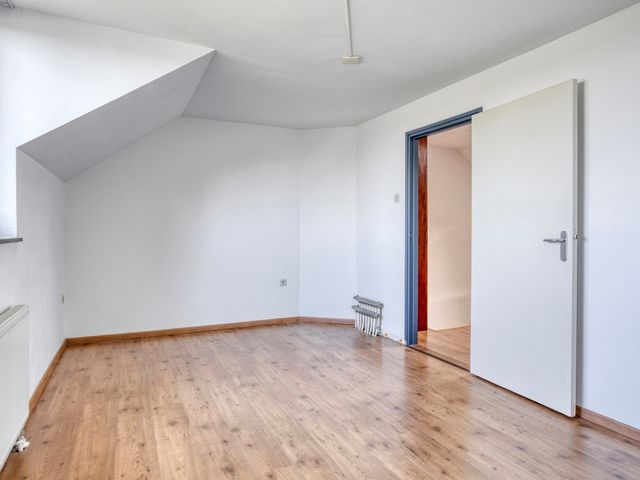 Visserweert 39a, Roosteren