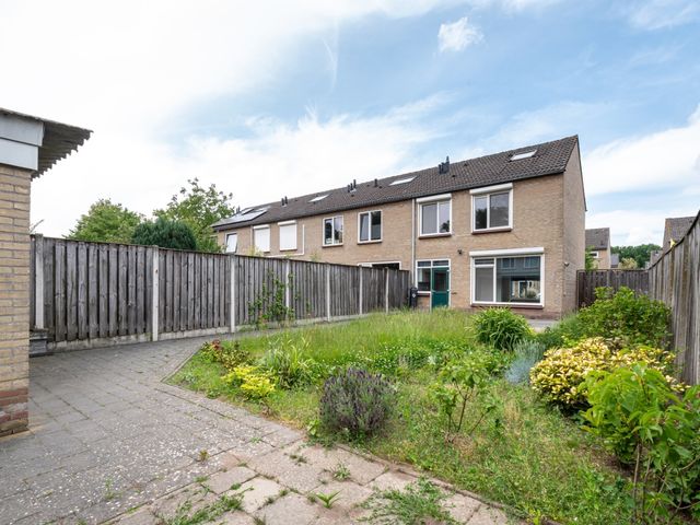 Couperusstraat 9, Goor