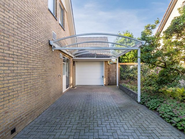 Schoolakkers 15, Echten