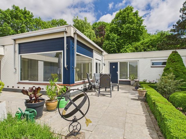 Zuidsingel 32, Axel