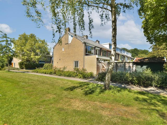 Erasmuslaan 15, Amstelveen