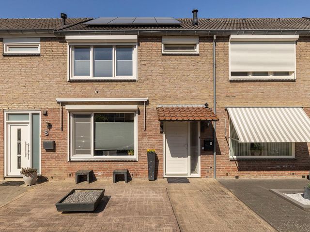 Hubertusstraat 6, Brunssum