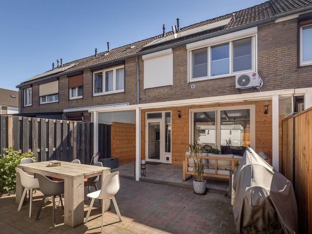 Hubertusstraat 6, Brunssum