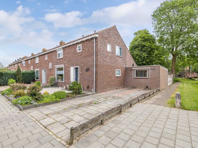 Sportweg 11, Rutten