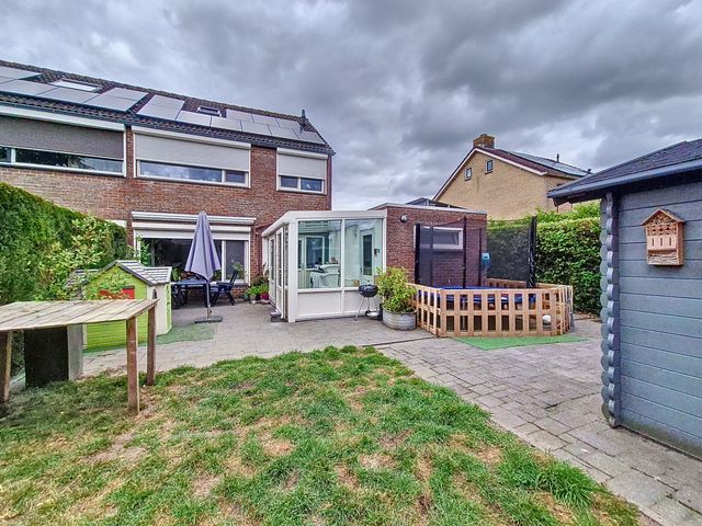 Hoogvogelstraat 8, IJzendijke