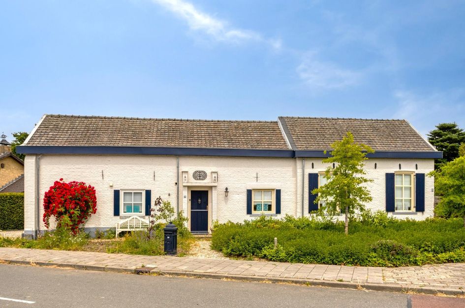 Burg Thijssenstraat 26