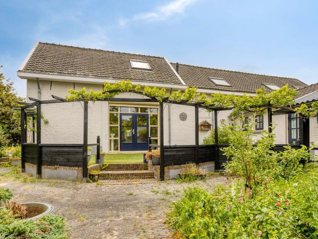 Burg Thijssenstraat 26, Beers Nb