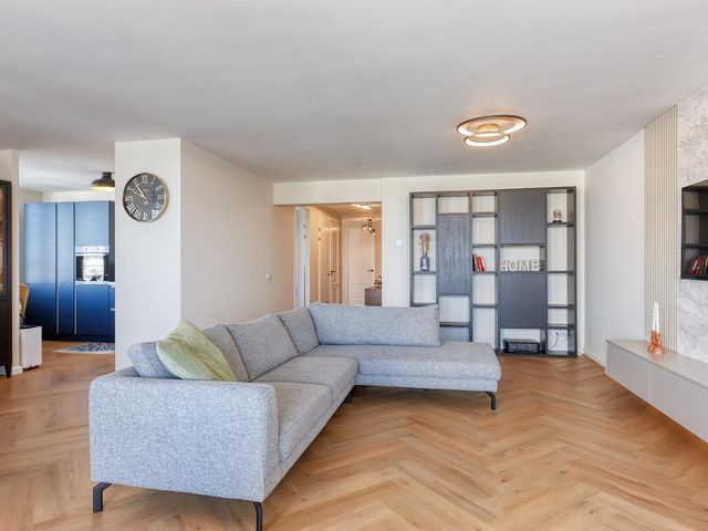 Spinozalaan 1G II, Voorburg