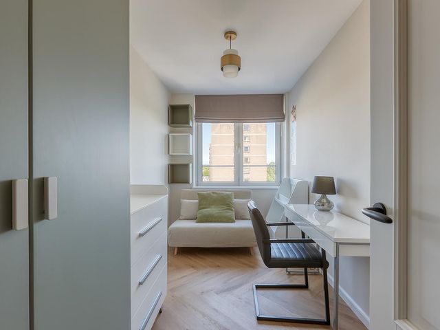 Spinozalaan 1G II, Voorburg