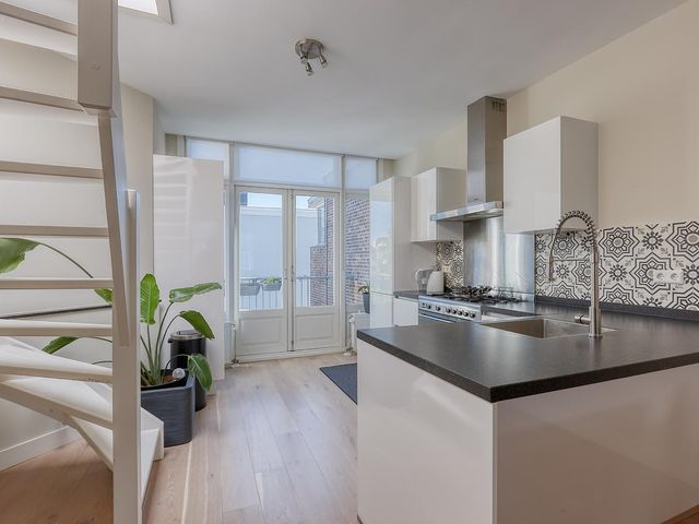 Goudenregenstraat 217, 'S-Gravenhage