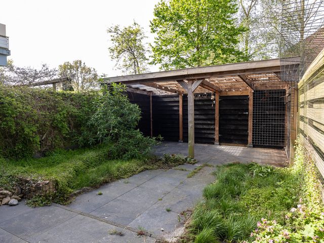 Poolster 128, Hoorn
