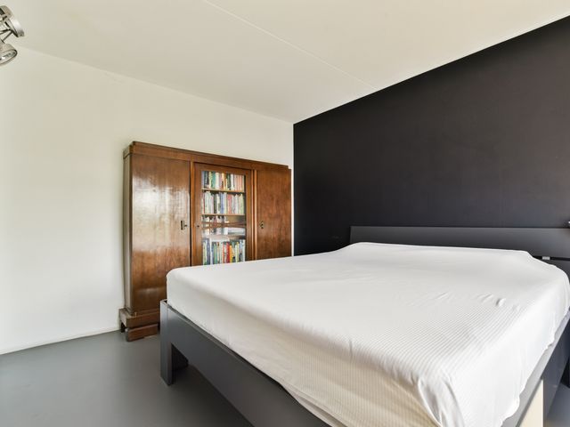 Kortrijk 23, Amsterdam