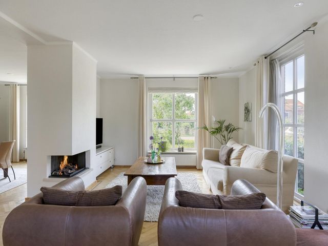Meester van Coothstraat 21, Lith