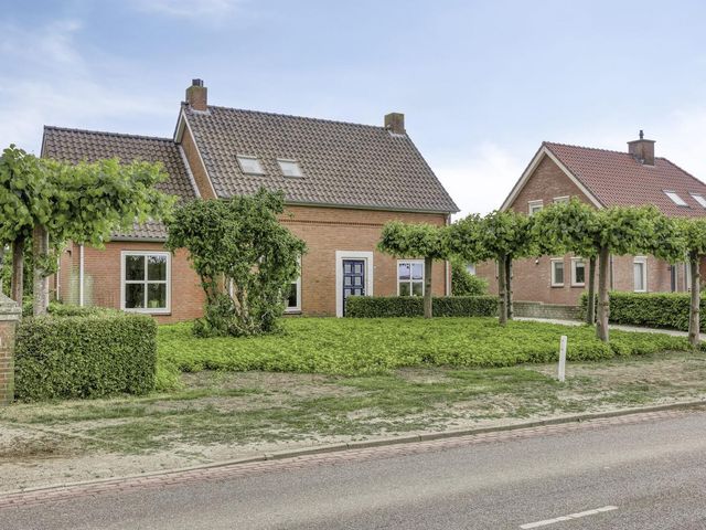 Meester van Coothstraat 21, Lith