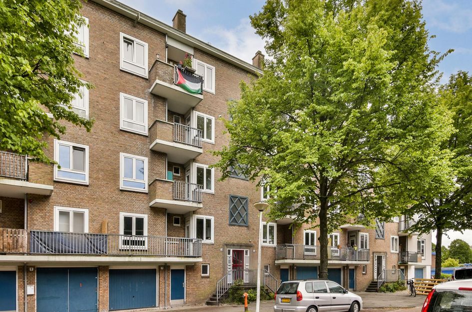 Ariana Nozemanstraat 15 3