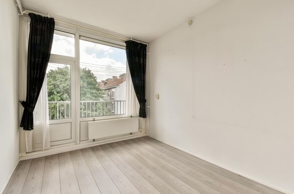 Ariana Nozemanstraat 15 3