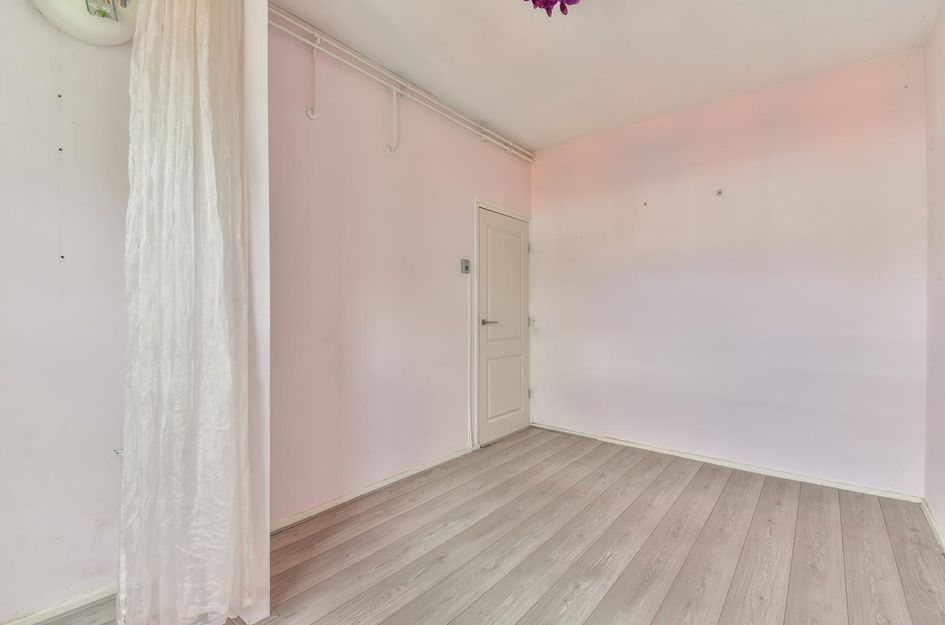 Ariana Nozemanstraat 15 3