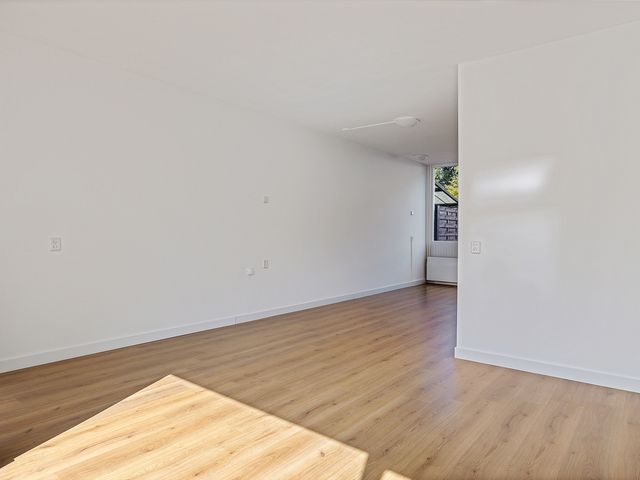 Groenelaan 7, Blokker