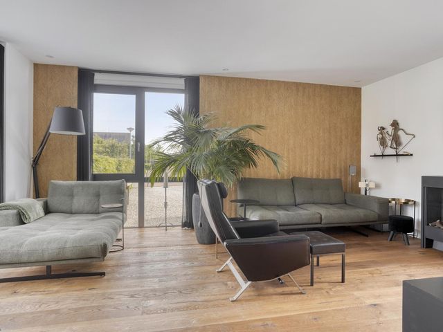 Veenerf 36, Nijkerkerveen