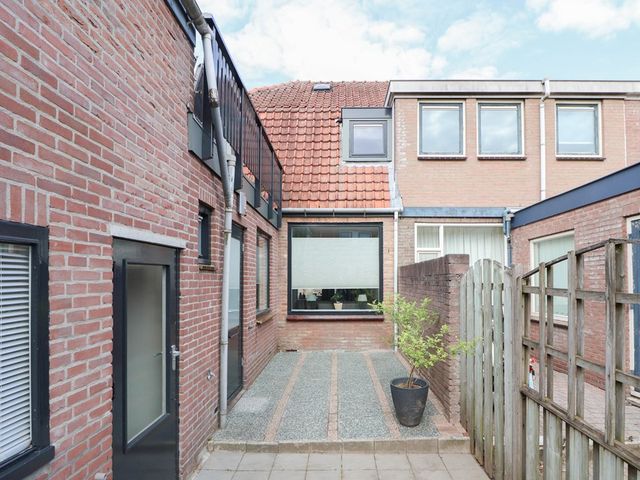 Polstraat 17, Bunschoten-Spakenburg