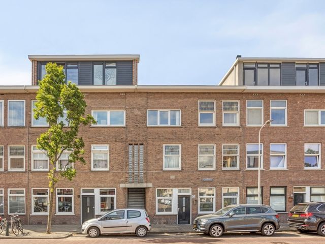 Pluvierstraat 475, Den Haag