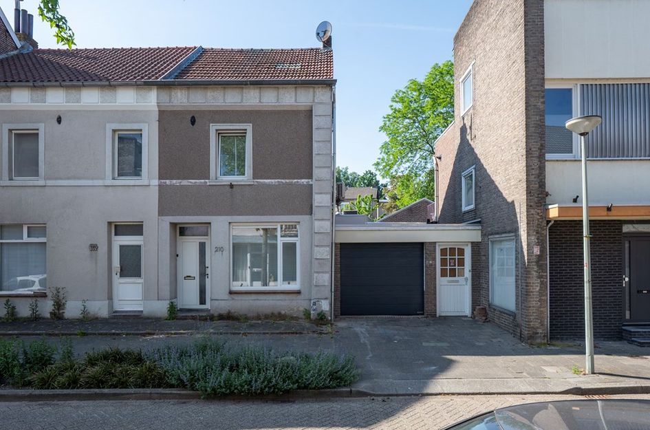 Hoofdstraat 210