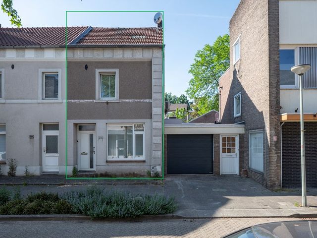 Hoofdstraat 210, Hoensbroek