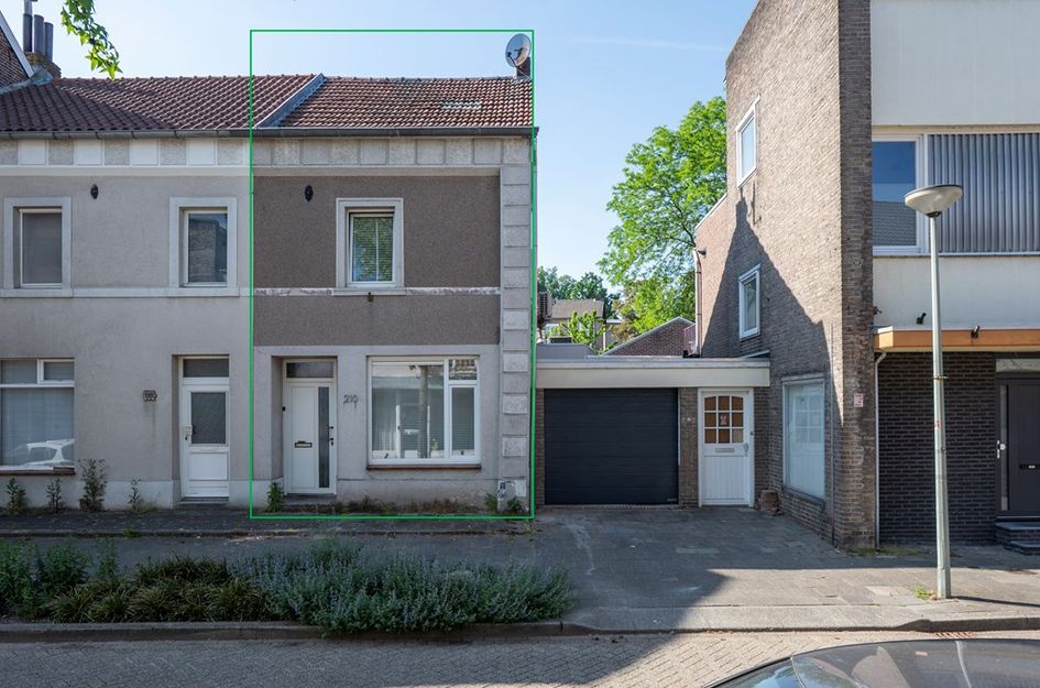 Hoofdstraat 210