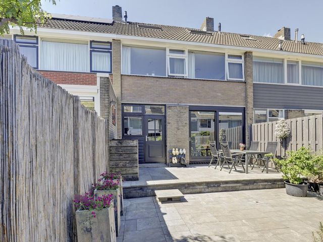 Kerklaan 74, De Lier